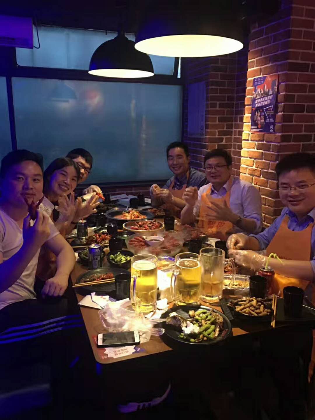 小伙伴出差回來(lái)了，聚餐?。?！